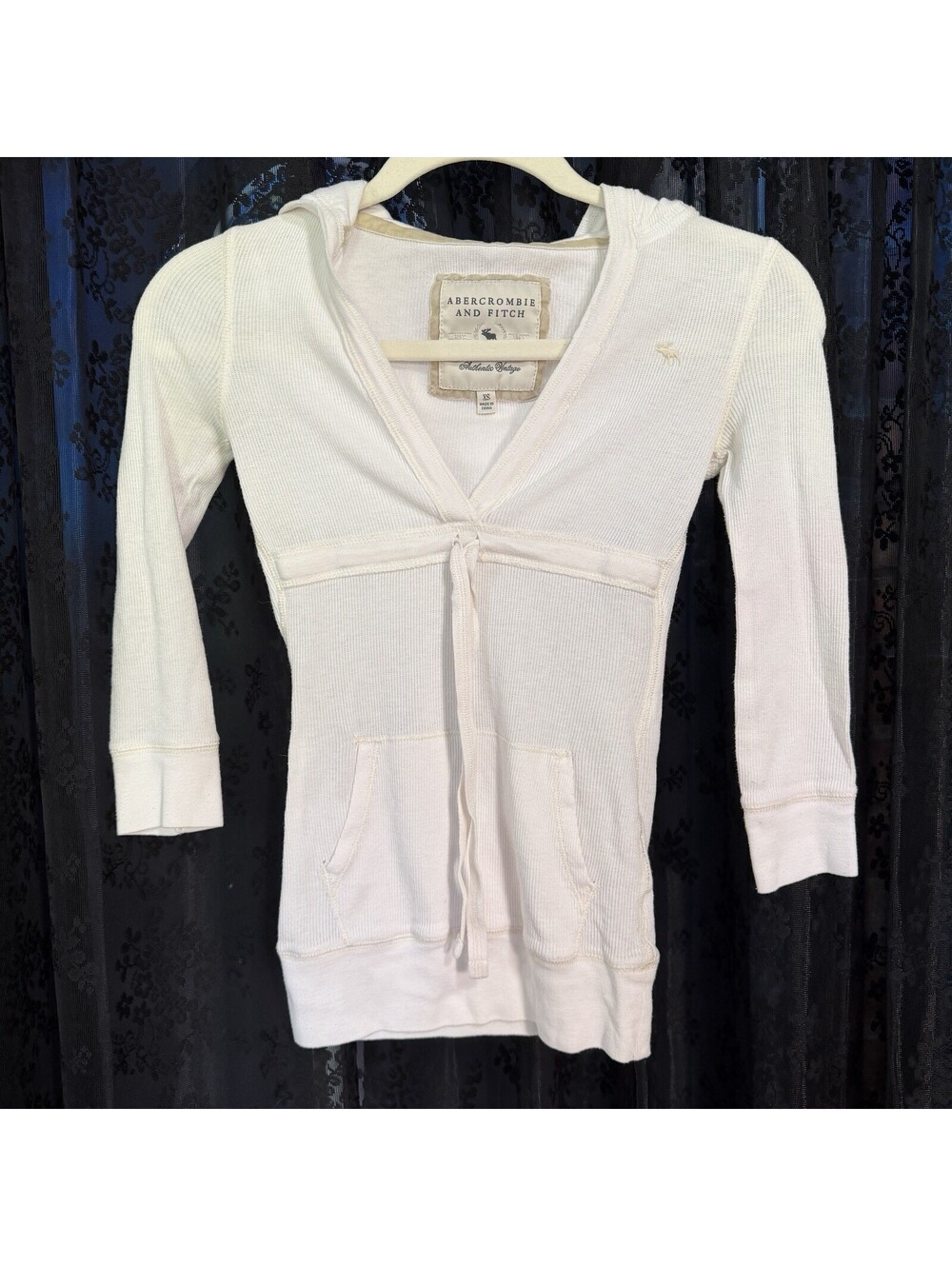 Abercrombie & Fitch White Knit Hooded Babydoll Tie Front Top Y2K Sz XS